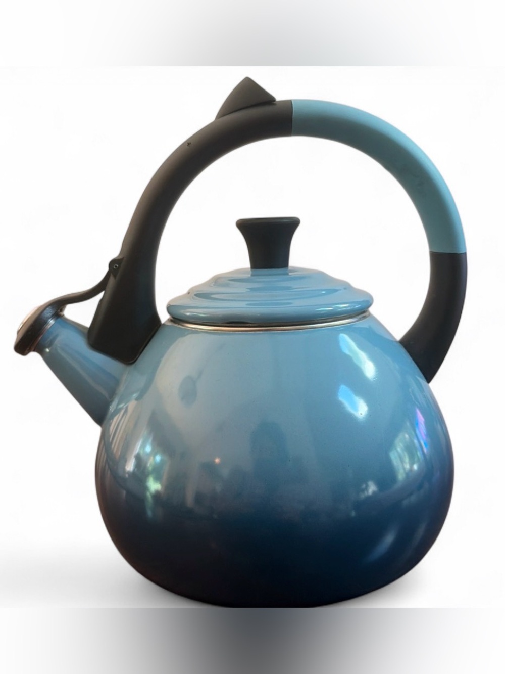 Le Creuset Oolong Kettle Blue Ombré Enamel Teapot Tea Kettle 1.5L 1.6Qt